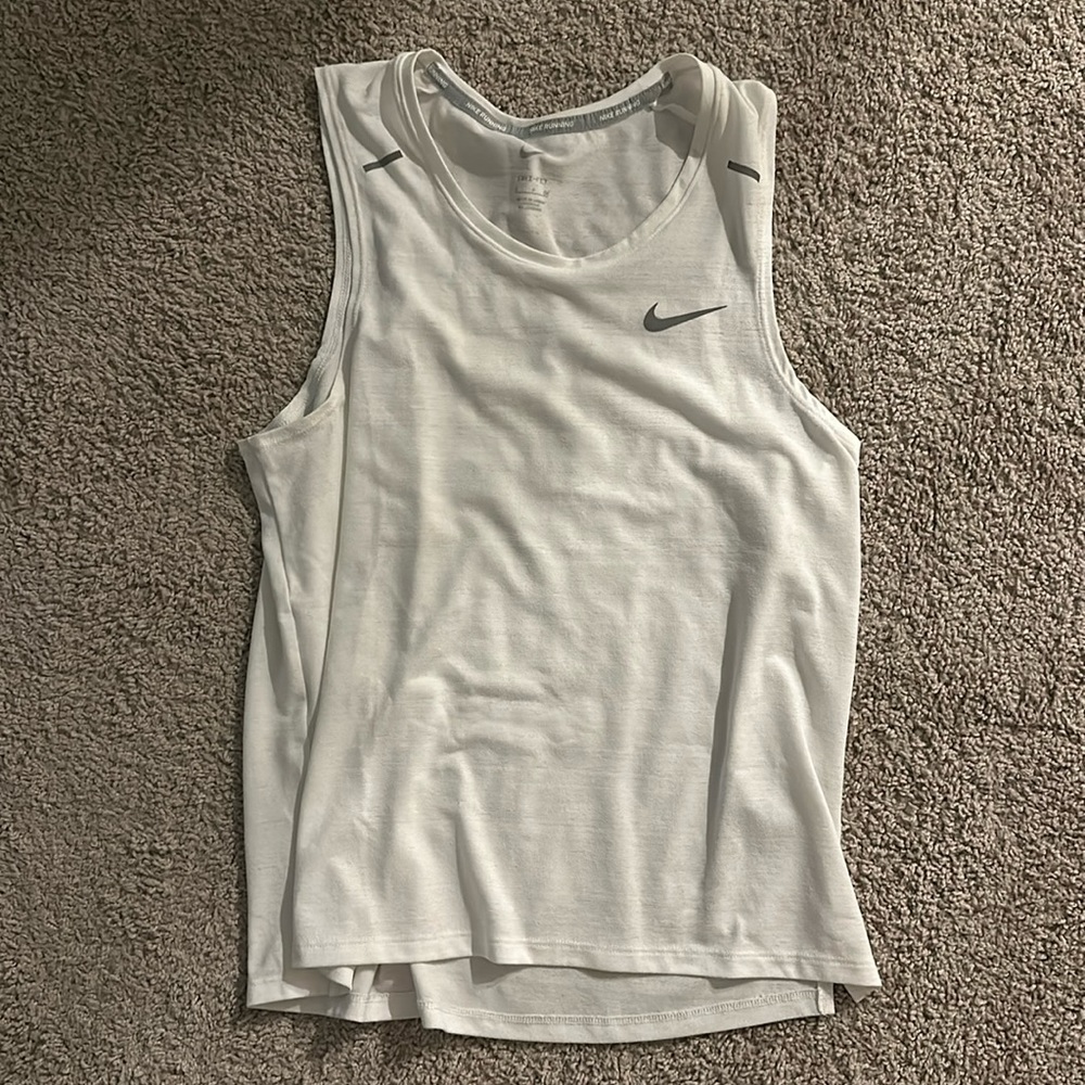 Nike miller tank top small
